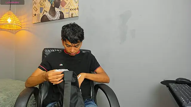 markbowie online show from November 26, 11:54 am