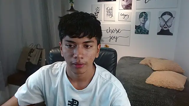 markbowie online show from November 28, 6:52 pm