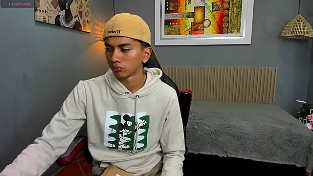 markbowie online show from November 11, 11:38 am