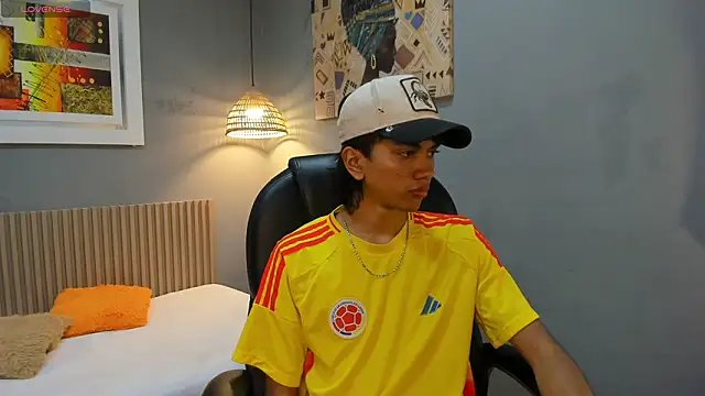 markbowie online show from March 12, 2:10 pm