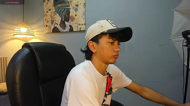 markbowie online show from March 3, 1:29 pm