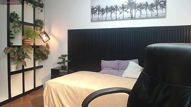 markbowie online show from December 19, 9:06 pm