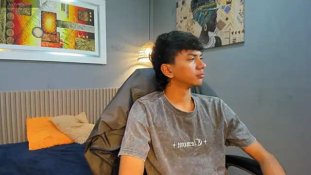 markbowie online show from April 13, 11:58 am