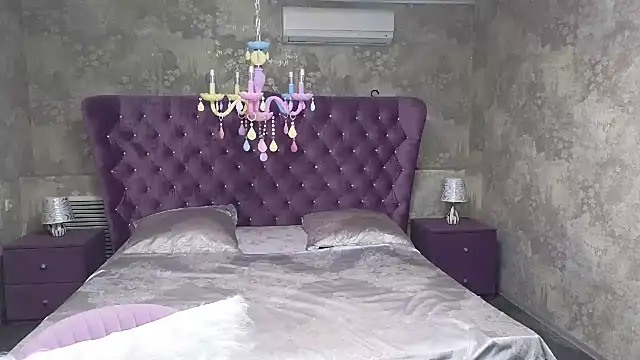 Snapshot of Anna_Kenann chatting on October 10, 7:09 am Anna Kenann online show from October 10, 7:09 am