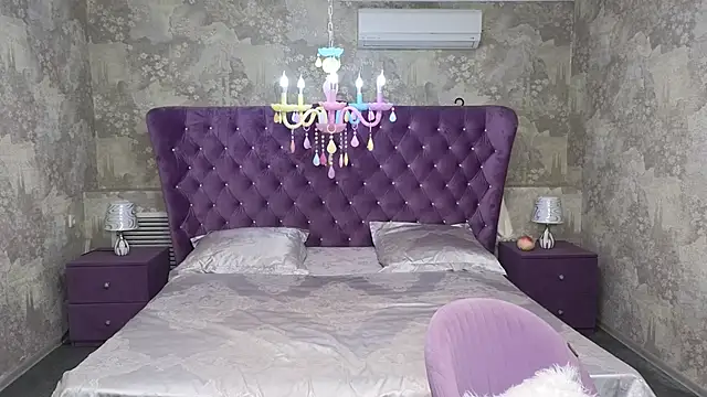 Snapshot of Anna_Kenann chatting on September 18, 7:11 am Anna Kenann online show from September 18, 7:11 am