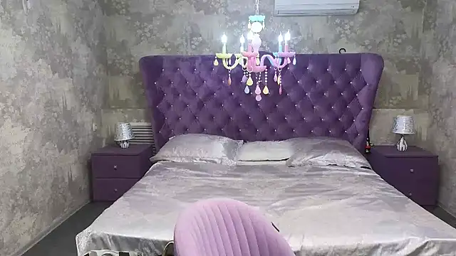 Snapshot of Anna_Kenann chatting on October 8, 7:10 am Anna Kenann online show from October 8, 7:10 am
