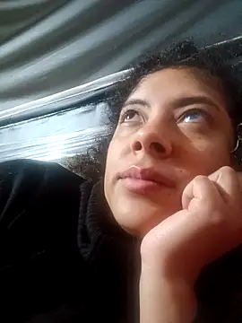 Snapshot of CATTALINAHOT chatting on February 24, 5:52 am CATTALINAHOT online show from February 24, 5:52 am