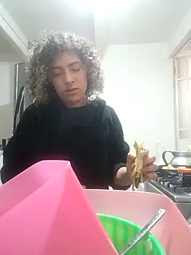 Snapshot of CATTALINAHOT chatting on February 24, 8:21 pm CATTALINAHOT online show from February 24, 8:21 pm