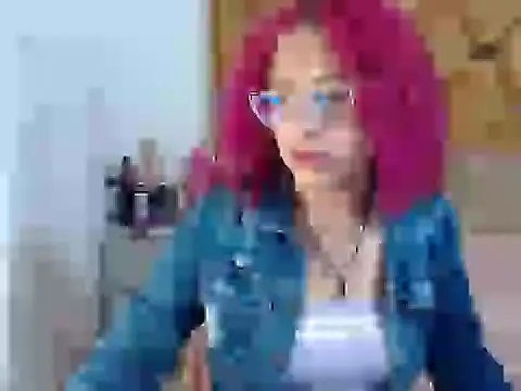 CATTALINAHOT online show from April 16, 3:40 am