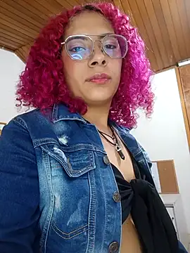 CATTALINAHOT online show from April 25, 4:59 am