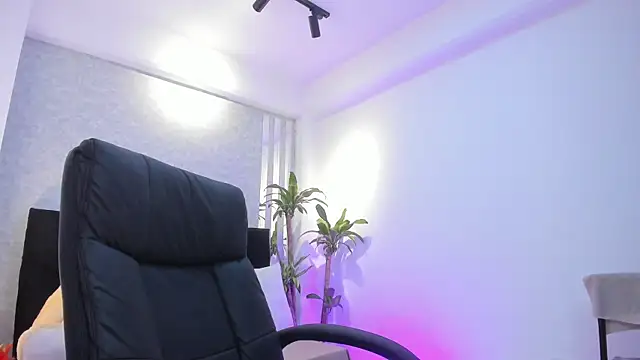 Snapshot of lily_cash1 chatting on November 20, 2:51 pm lily cash1 online show from November 20, 2:51 pm