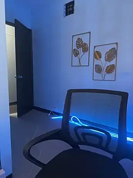 urcumjp online show from January 6, 5:17 pm