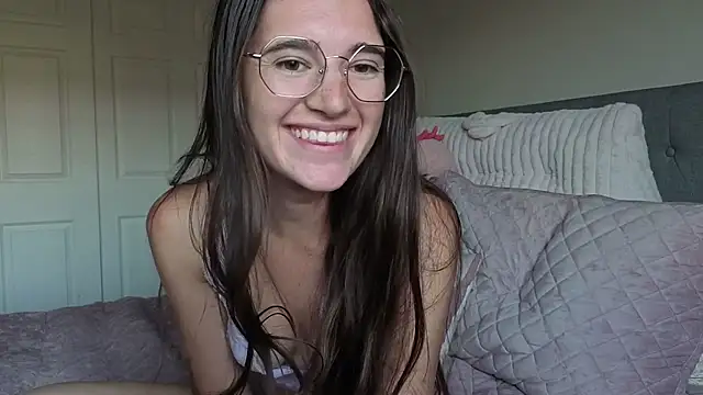 bambifarrina online show from June 4, 12:37 am