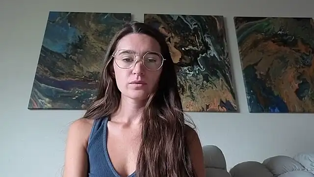 bambifarrina online show from August 1, 8:18 pm
