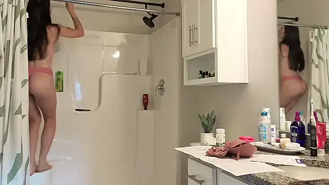 bambifarrina online show from September 19, 3:27 pm