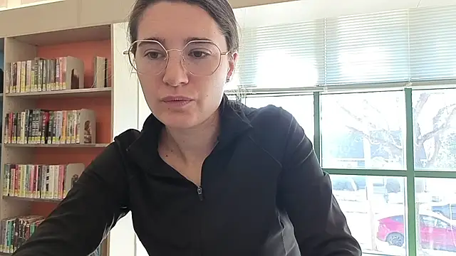 bambifarrina online show from February 11, 9:25 pm