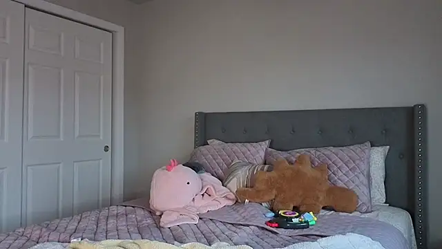 bambifarrina online show from October 6, 10:43 pm