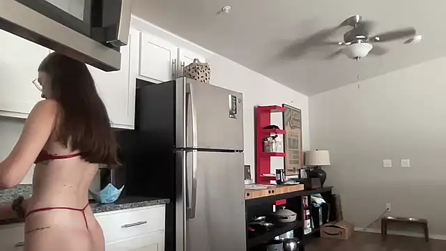 bambifarrina online show from September 14, 5:13 pm