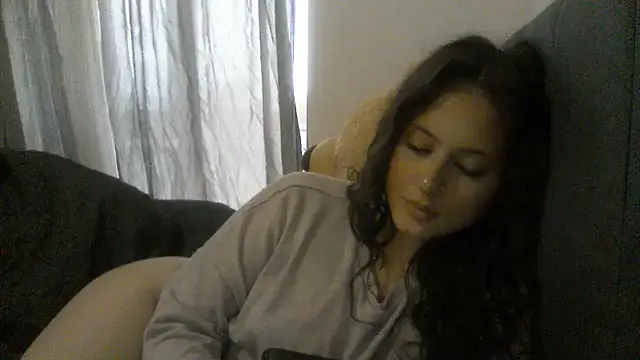 Snapshot of laylabliss chatting on October 19, 2:53 pm laylabliss online show from October 19, 2:53 pm