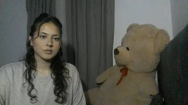 Snapshot of laylabliss chatting on October 7, 7:26 pm laylabliss online show from October 7, 7:26 pm
