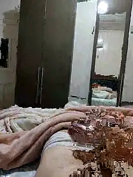 Snapshot of Gustavo198045 chatting on November 16, 3:55 am Gustavo198045 online show from November 16, 3:55 am