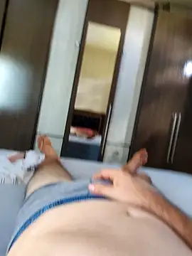 Gustavo198045 online show from January 15, 4:43 pm