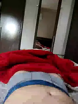 Snapshot of Gustavo198045 chatting on November 12, 11:36 am Gustavo198045 online show from November 12, 11:36 am