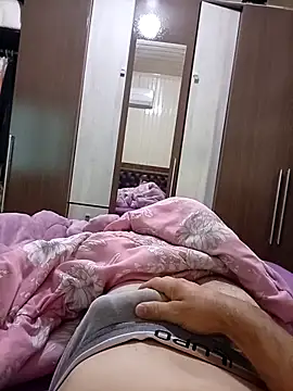 Gustavo198045 online show from April 12, 11:13 am