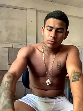 Snapshot of Novindot23cm chatting on November 4, 4:55 pm Novindot23cm online show from November 4, 4:55 pm