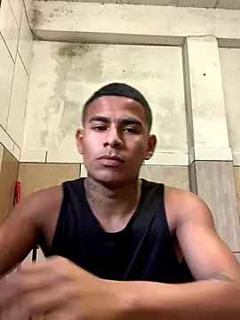 Snapshot of Novindot23cm chatting on November 8, 7:50 pm Novindot23cm online show from November 8, 7:50 pm