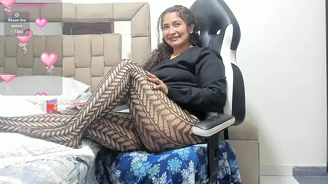 Snapshot of gabrielaponce11 chatting on February 17, 12:57 pm gabrielaponce11 online show from February 17, 12:57 pm