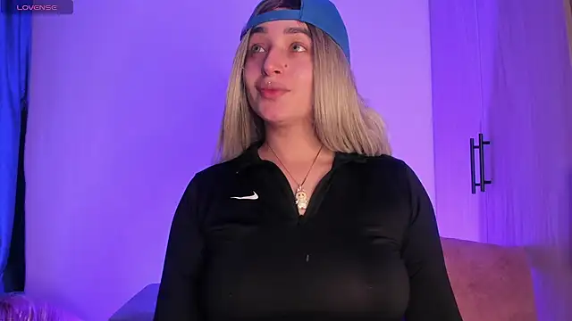 scarlett Collinss online show from November 27, 5:19 am