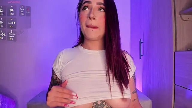 Snapshot of scarlett_Collinss chatting on February 6, 5:14 am scarlett Collinss online show from February 6, 5:14 am