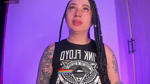 scarlett Collinss online show from June 2, 12:05 pm