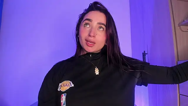 scarlett Collinss online show from November 19, 5:07 am