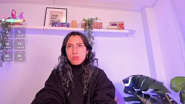 Vampgyal online show from October 2, 8:01 pm