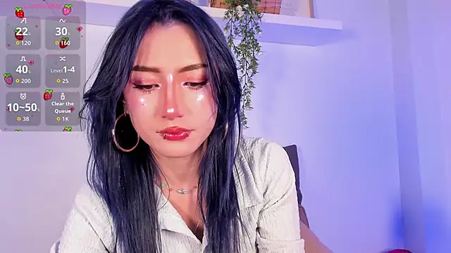 Vampgyal online show from April 7, 10:00 pm