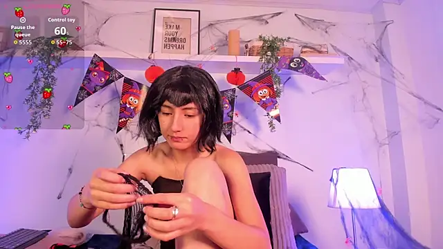 Snapshot of Vampgyal chatting on October 30, 9:55 pm Vampgyal online show from October 30, 9:55 pm