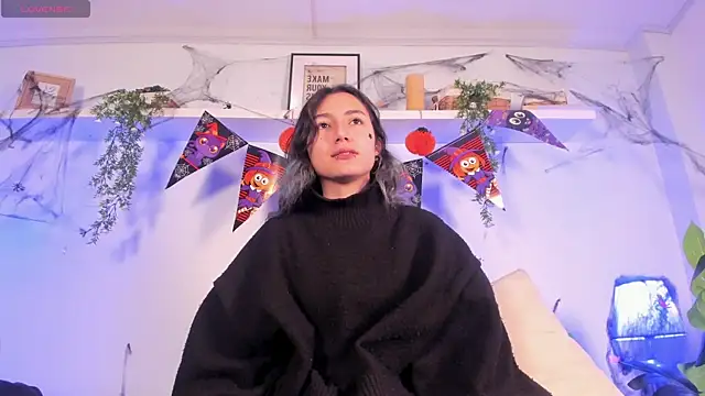 Snapshot of Vampgyal chatting on November 3, 8:23 pm Vampgyal online show from November 3, 8:23 pm