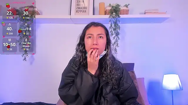 Snapshot of Vampgyal chatting on November 13, 8:35 pm Vampgyal online show from November 13, 8:35 pm