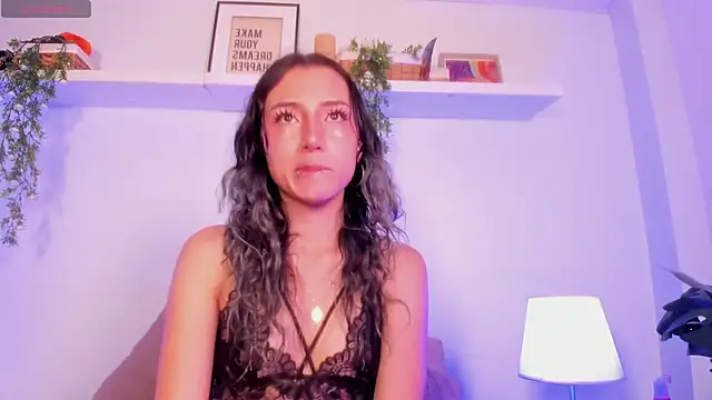 Snapshot of Vampgyal chatting on November 24, 9:04 pm Vampgyal online show from November 24, 9:04 pm