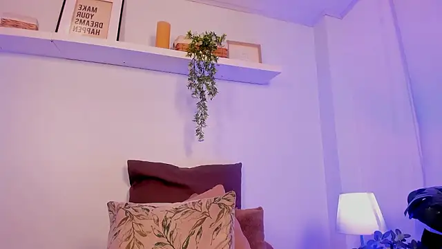 Vampgyal online show from March 5, 11:10 pm