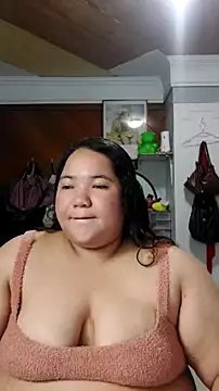 Snapshot of LianaCruzado chatting on August 3, 2:01 pm LianaCruzado online show from August 3, 2:01 pm