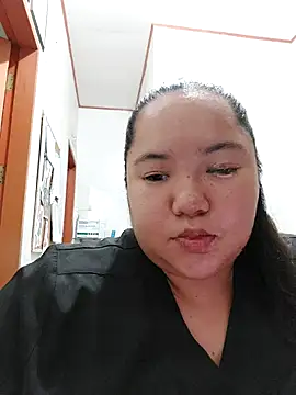 LianaCruzado online show from April 12, 1:31 am
