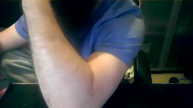 LondonMan1988 online show from April 2, 11:22 pm