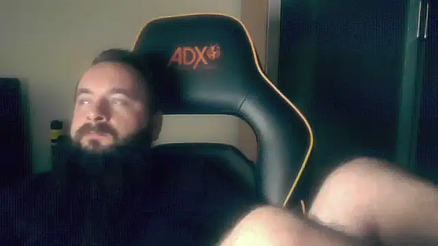 LondonMan1988 online show from October 8, 5:02 pm