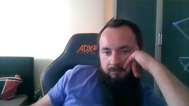 LondonMan1988 online show from May 30, 9:37 am