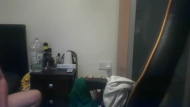 LondonMan1988 online show from November 15, 8:02 pm