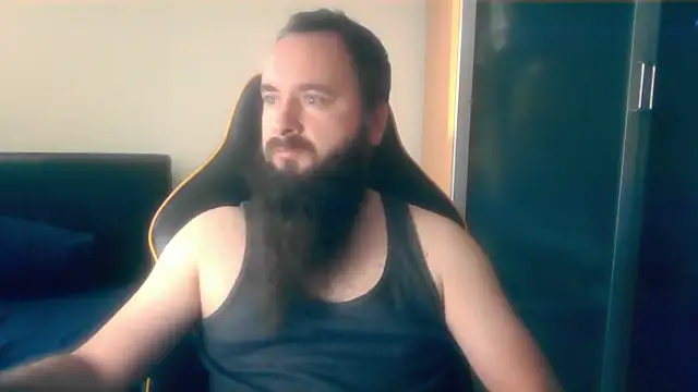 LondonMan1988 online show from October 24, 7:29 am