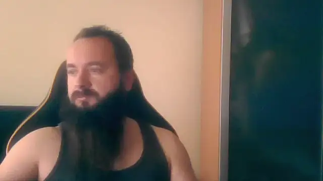 LondonMan1988 online show from October 23, 8:13 am